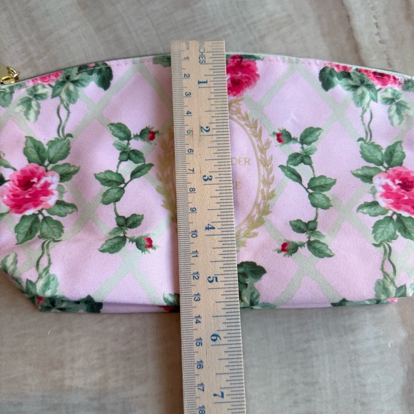Estee Lauder Ladurée Pink Floral Cosmetic Bag - Picture 10 of 12